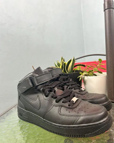 Air Force 1 Mid