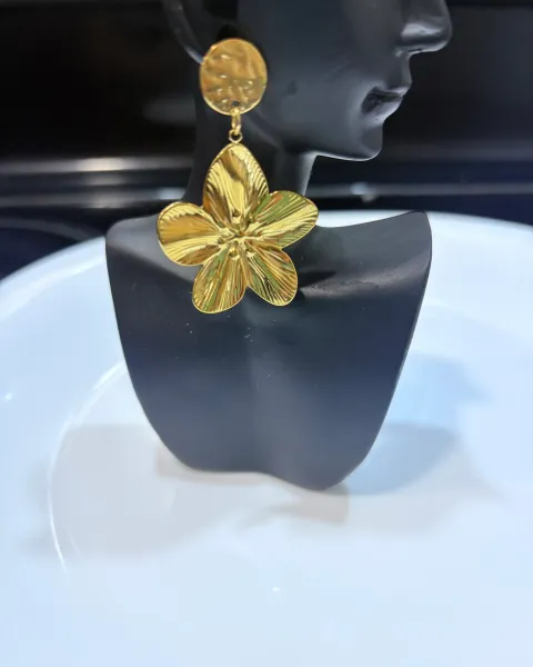 Aretes hechos a mano