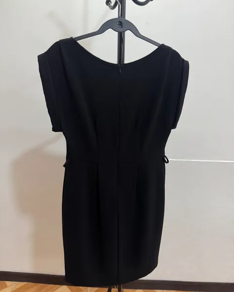 Vestido clásico negro