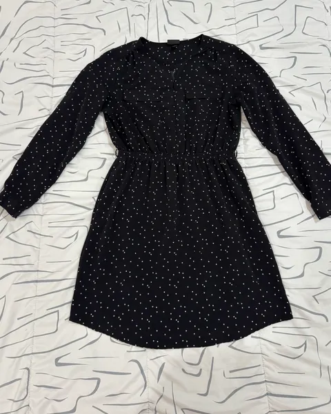 Vestido negro manga larga con lunares