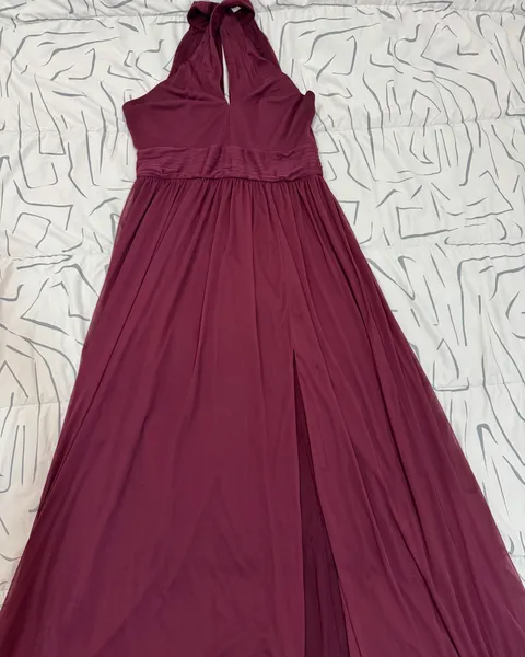 Vestido formal color vino