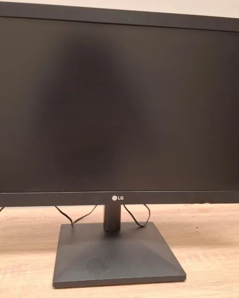 Monitor LG: con cable HDMI