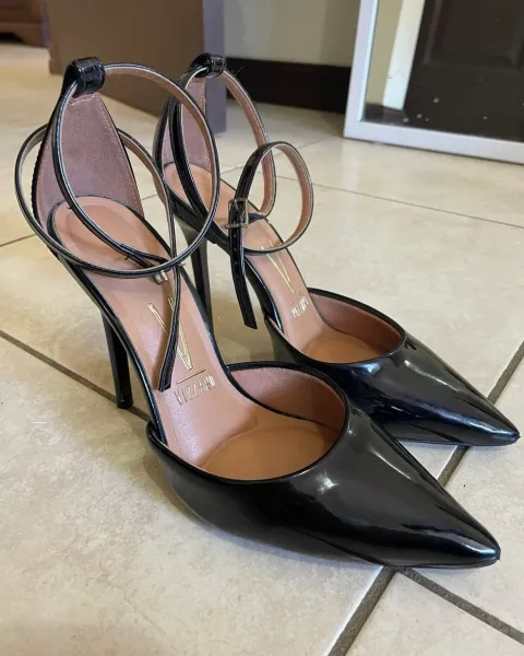 Tacones Vizzano negros