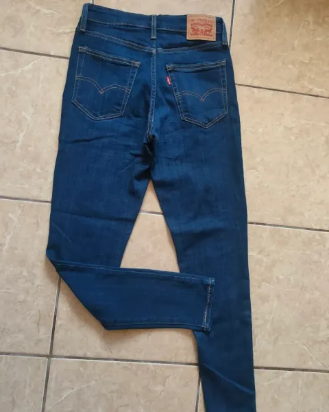 Jeans levis de mujer