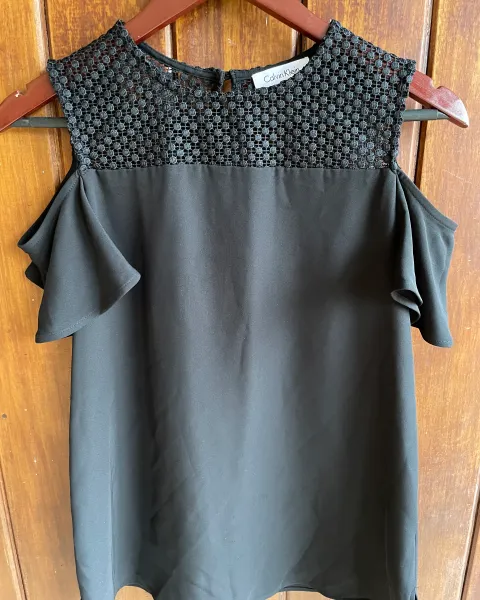 Blusa Calvin Klein Negra