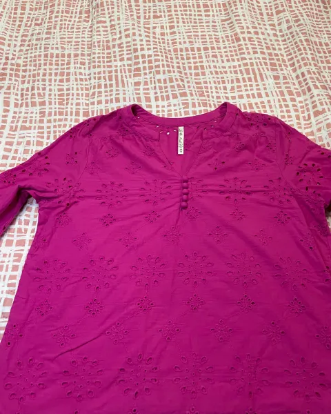 Blusa Fucsia talla M