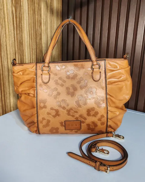 Satchel de Piel con Estampado Animal Print / Panel Frontal Grabado