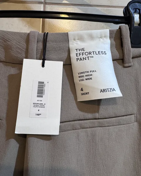 Aritzia Effortless Pant
