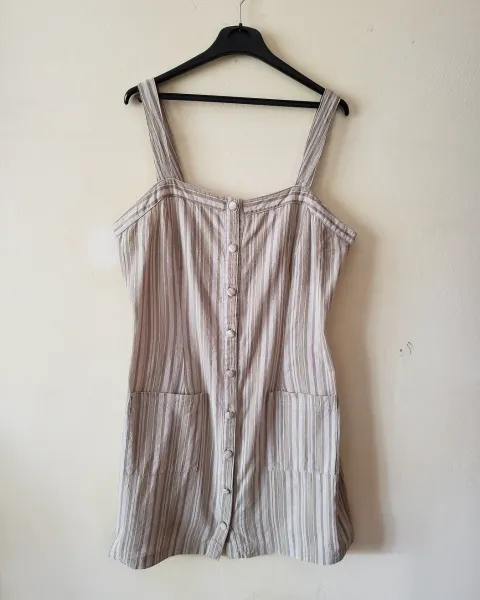 Vestido corto de rayas