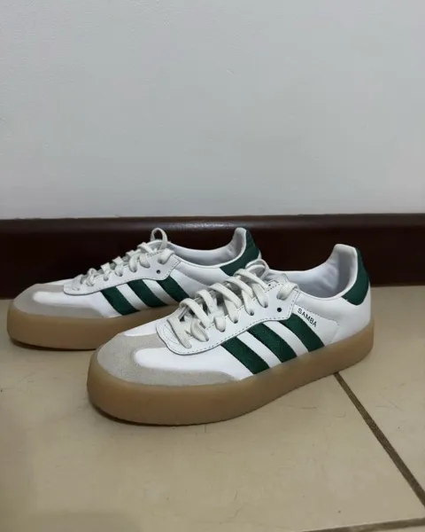 Adidas Samba / Sambae 8.5 US